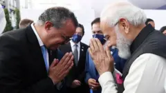 नरेंद्र मोदी