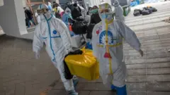 Magaala Wuhaan, Chaayinaa keessatti walakkeessa Mudderraa ture sochiin kan dhorkame