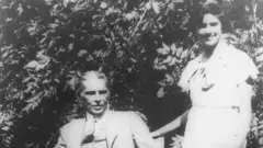 دنیا جناح