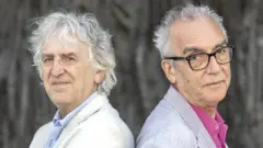 Juan Luis Arsuaga (izquierda) y Juan José Millás