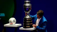 El trofeo de la Copa América