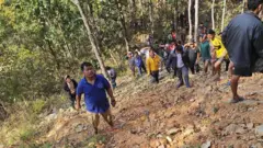 सङ्खुवासभा बस दुर्घटना