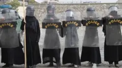 аёл полициячилар