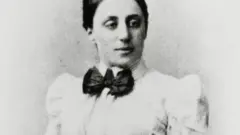 एमी नोदर