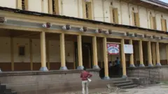 प्रतापसिंह हायस्कूल