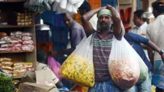 கோயம்பேடு வியாபாரிகள் அனைவருக்கும் கொரோனா பரிசோதனை - சென்னையில் எண்ணிக்கை அதிகரிக்க வாய்ப்பு