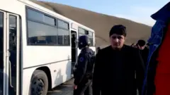 Bazar günü MSK-nın önündə bir qrup şəxs seçki nəticələrinə etiraz edib.