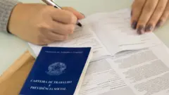 Imagem da Carteira de Trabalho e Previdência Social