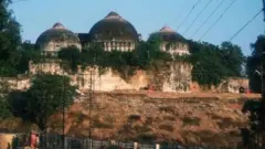 बाबरी मस्जिद