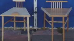 kişilər üçün stul dizayn edilib, kişilərin oturuşu