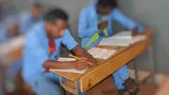 ተማሪዎች በፈተና ላይ