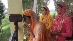 करतारपुर कॉरिडोर पर भारत-पाक आए नज़दीक: प्रेस रिव्यू