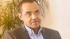 ዘነበ በየነ