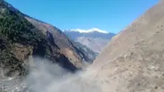 रेणी गांव में आई बाढ़