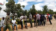 Kenya iriko irapima abashoferi b'ama kamya ku mbibe