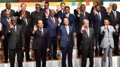 Ubuyapani buvuga ko intumbero bufise kuri Afrika ari ukuyifata mu mugongo mu buryo bw'amafaranga n'ikoreshwa ryayo, intumbero itandukanye n'iyo Ubushinwa.