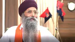 சிறை கைதிகள் மனைவியோடு