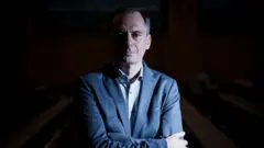 Христо Грозев