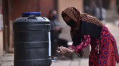 হাত ধোয়া
