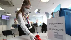 Сотрудница банка