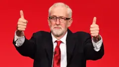 Лидер лейбористов Джереми Корбин