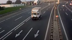 Aeroport yolunda ölümcül qəza: "17 nəfərin müalicəsi davam edir"