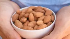 பாதாம், முந்திரி உண்டுவந்தால் விந்தணுவின் சக்தி அதிகரிக்குமா?