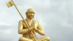 சமீபத்தில் ஹைதராபாத்தில் நிறுவப்பட்ட ராமானுஜாச்சாரியாரின் சிலை சீனாவில் தயாரிக்கப்பட்டது