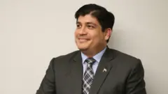 Carlos Alvarado