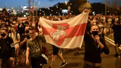 протестующие в Минске