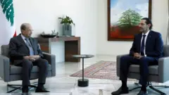 الحريري اعتذر عن تشكيل الحكومة بعد لقاء قصير مع عون