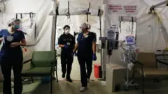 Калифорниядагы Эль-Сентро шаарындагы убактылуу оорукана