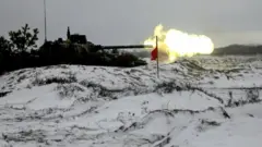 Rus zırlı aracı Belarus'ta tatbikatta