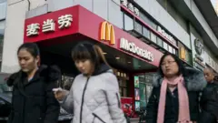 McDonalds вибачився за заборону на вхід для темношкірих