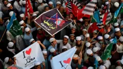 مظاهرة غاضبة في مدينة لاهور في باكستان