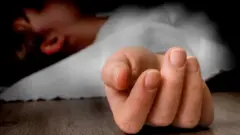 అమ్మాయి ఆత్మహత్య