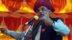 नरेंद्र मोदी