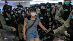Centralna Vlada Kine kritikovala je aktiviste u Hongkongu, nazvavši ih separatistima