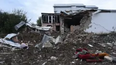 در دو هفته گذشته درگیری نظامی بین ارمنستان و جمهوری آذربایجان با آوارگی غیرنظامیان همراه بوده است