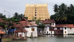 কেরালার তিরুবনন্তপুরমে পদ্মনাভস্বামী মন্দির