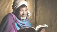 वाचणारा मनुष्य