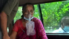 কোভিডের কারণে গত চব্বিশ ঘণ্টায়ও দুই শতাধিক মানুষ মারা গেছে।