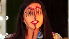 મહિલા