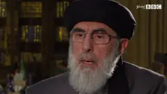 د افغانستان ولسمشریزو ټاکنو ته کاندید ګلبدین حکمتیار وايي که ولسمشر شي په پوهنتونونو او د زدکړو په نورو مرکزونو کې د هلکانو او نجونو ګډ ټولګي سره بېلوي..
