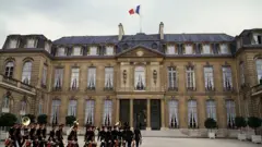 Inyubako y'ibiro bya perezida ya Élysée i Paris