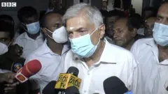 'ගෝඨා ගෝ ගම'ට අත නොතබන බව නව අගමැති රනිල් කියයි