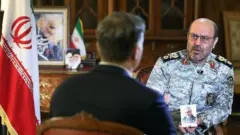 حسین دهقان ۶۴ ساله در دولت اول حسن روحانی وزیر دفاع بود