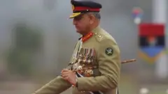 قمر جاوید