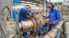 اقتصاد ایران در ۱۴۰۰؛ مانع‌زدایی برای تولید یا مانع‌زایی برای توسعه پایدار
