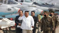 북한 김정은 국무위원장이 대남 군사행동계획을 보류했다